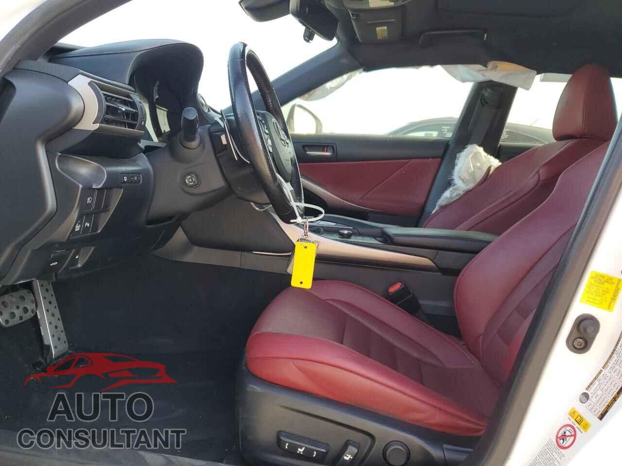 LEXUS IS 2018 - JTHBZ1D24J5031996