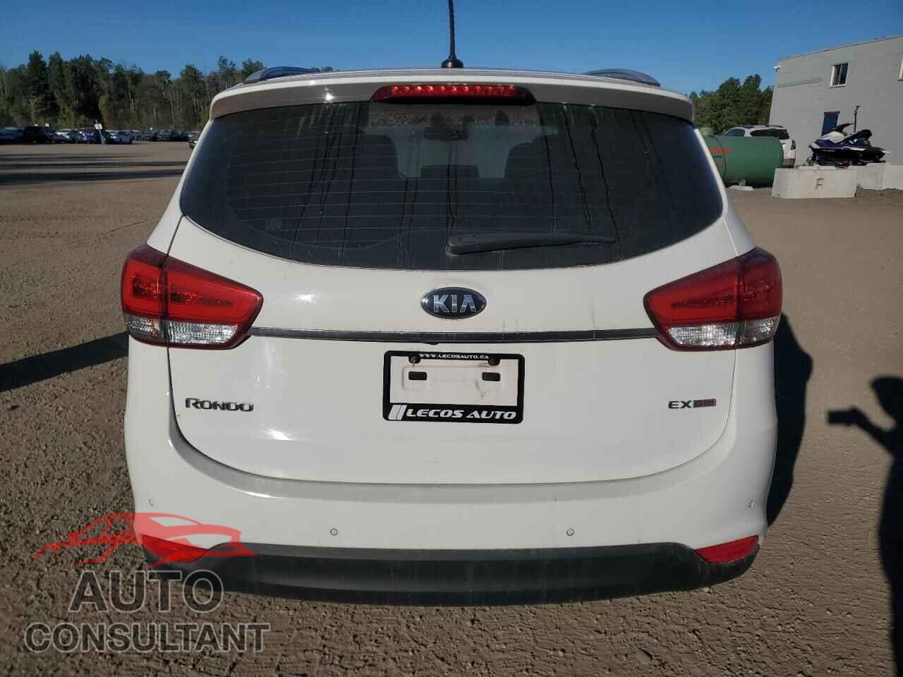 KIA RONDO 2015 - KNAHU8A35F7082111