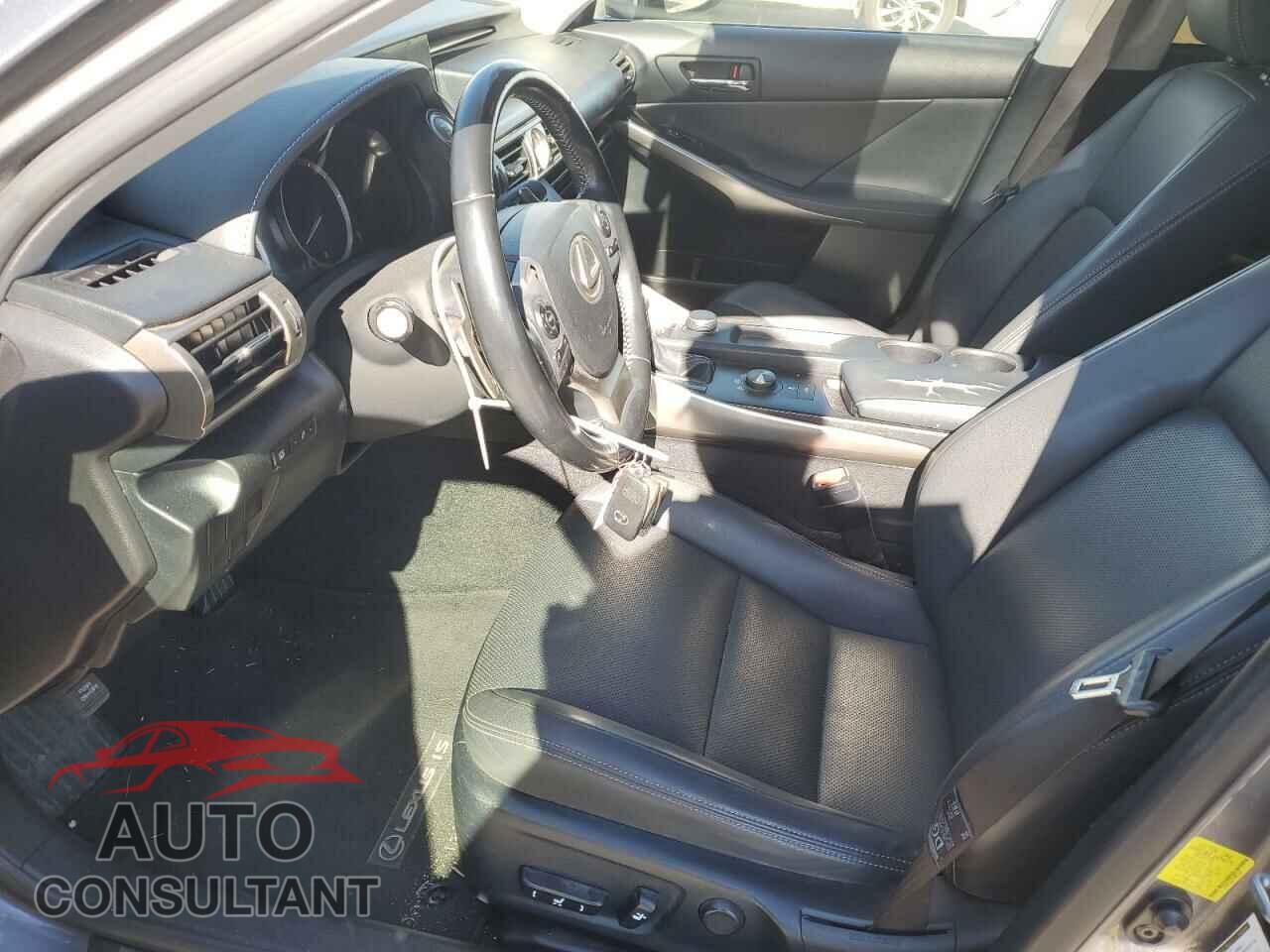 LEXUS IS 2015 - JTHBF1D21F5073722