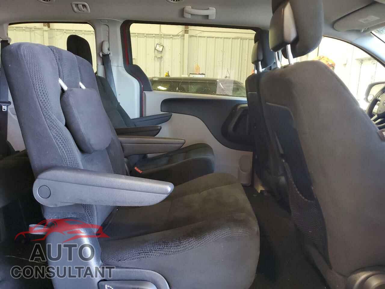 DODGE CARAVAN 2015 - 2C4RDGCG2FR749667