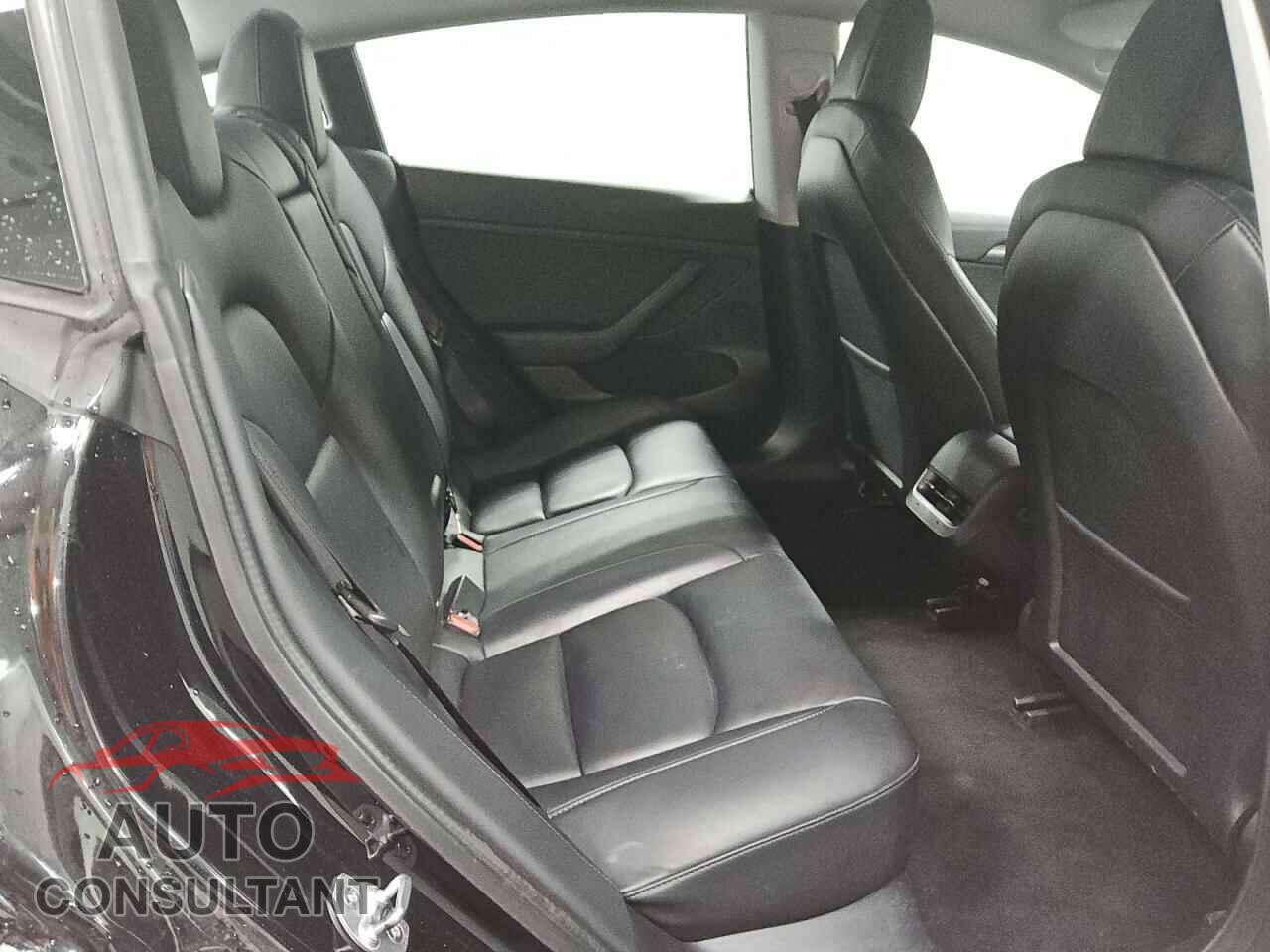 TESLA MODEL 3 2022 - 5YJ3E1EA2NF289512