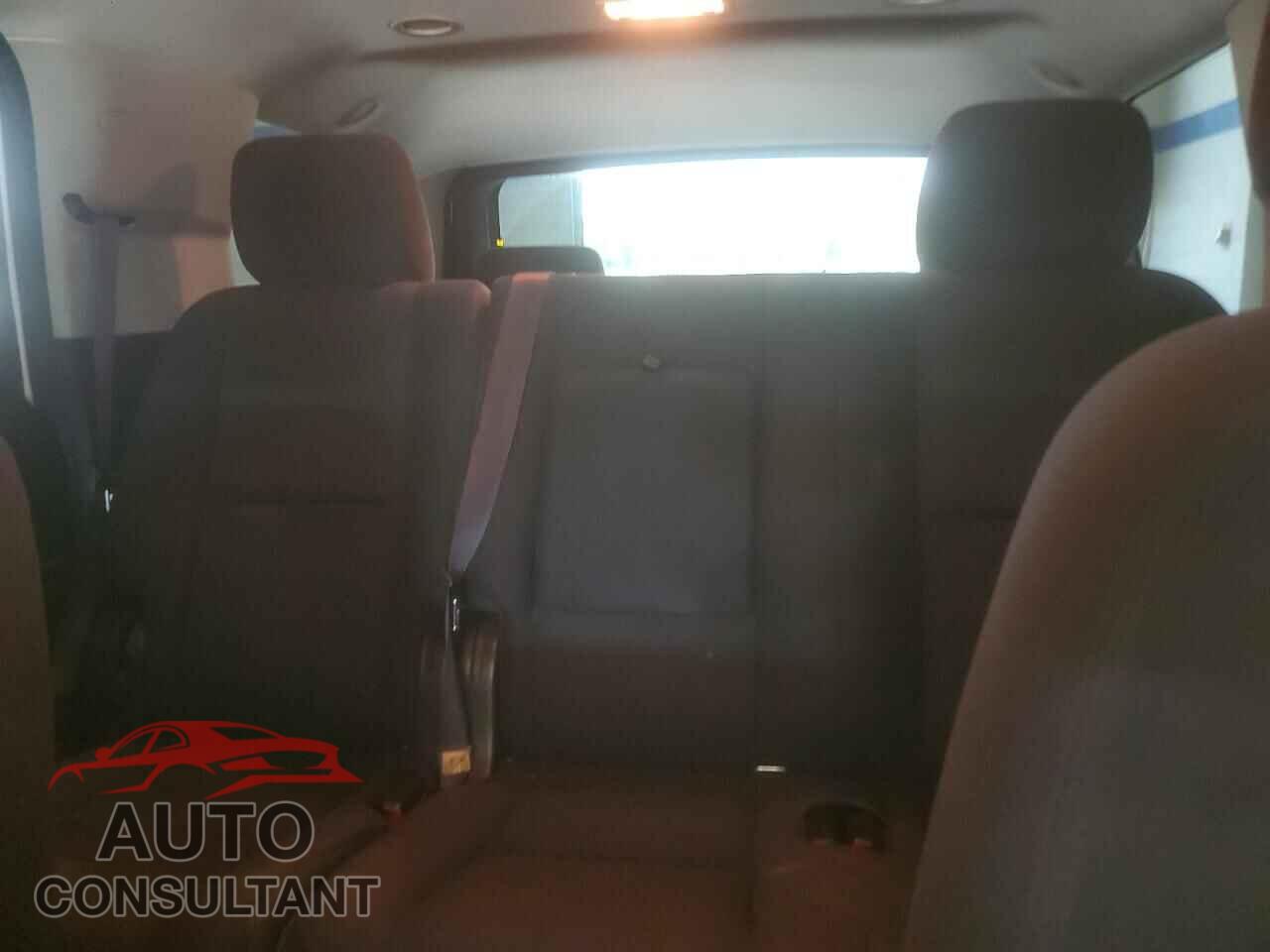 CHEVROLET TAHOE 2013 - 1GNSCAE0XDR253186