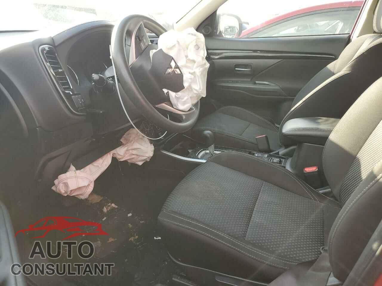 MITSUBISHI OUTLANDER 2019 - JA4AD2A39KZ053155