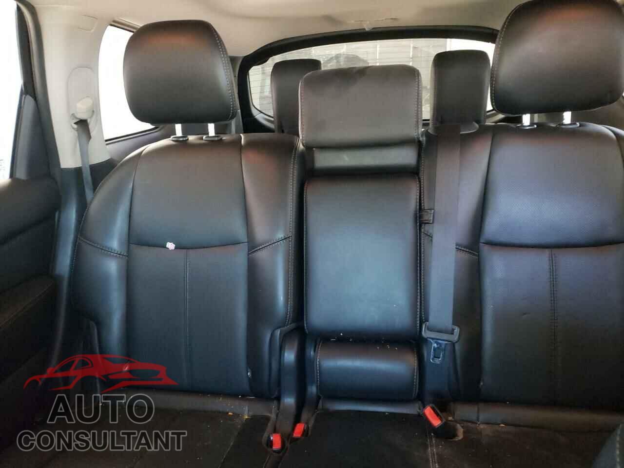 NISSAN PATHFINDER 2017 - 5N1DR2MM9HC660494