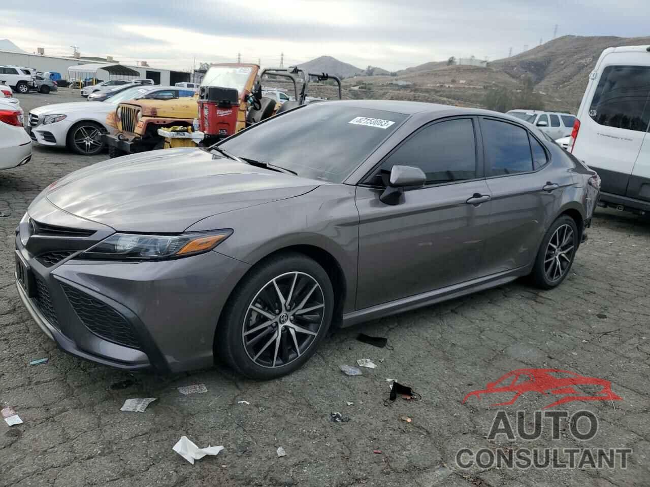 TOYOTA CAMRY 2022 - 4T1G11AK3NU674253
