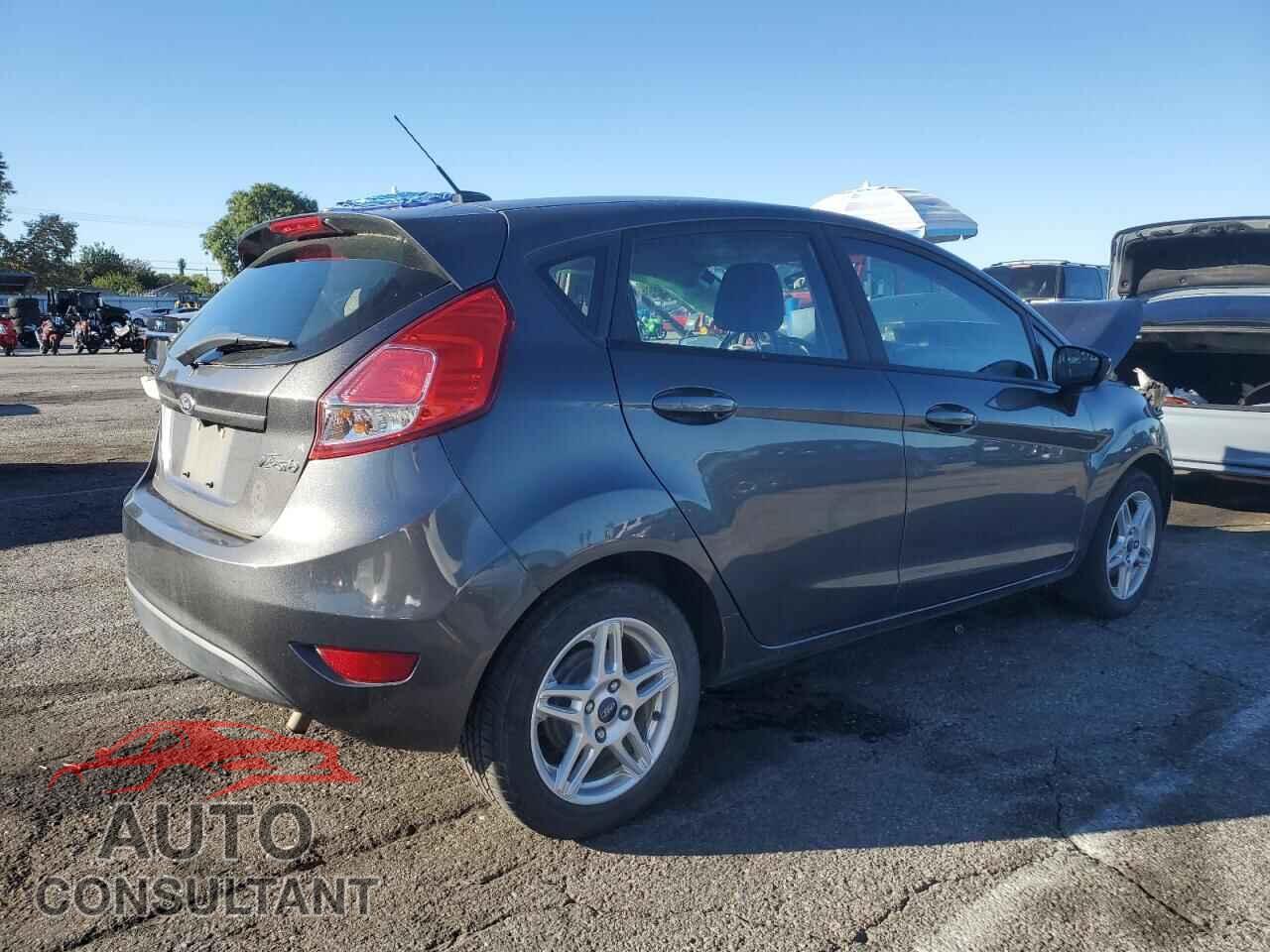 FORD FIESTA 2018 - 3FADP4EJ5JM110388