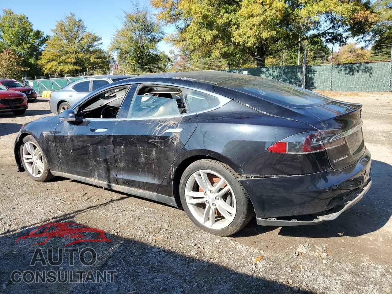 TESLA MODEL S 2015 - 5YJSA4H21FF087551