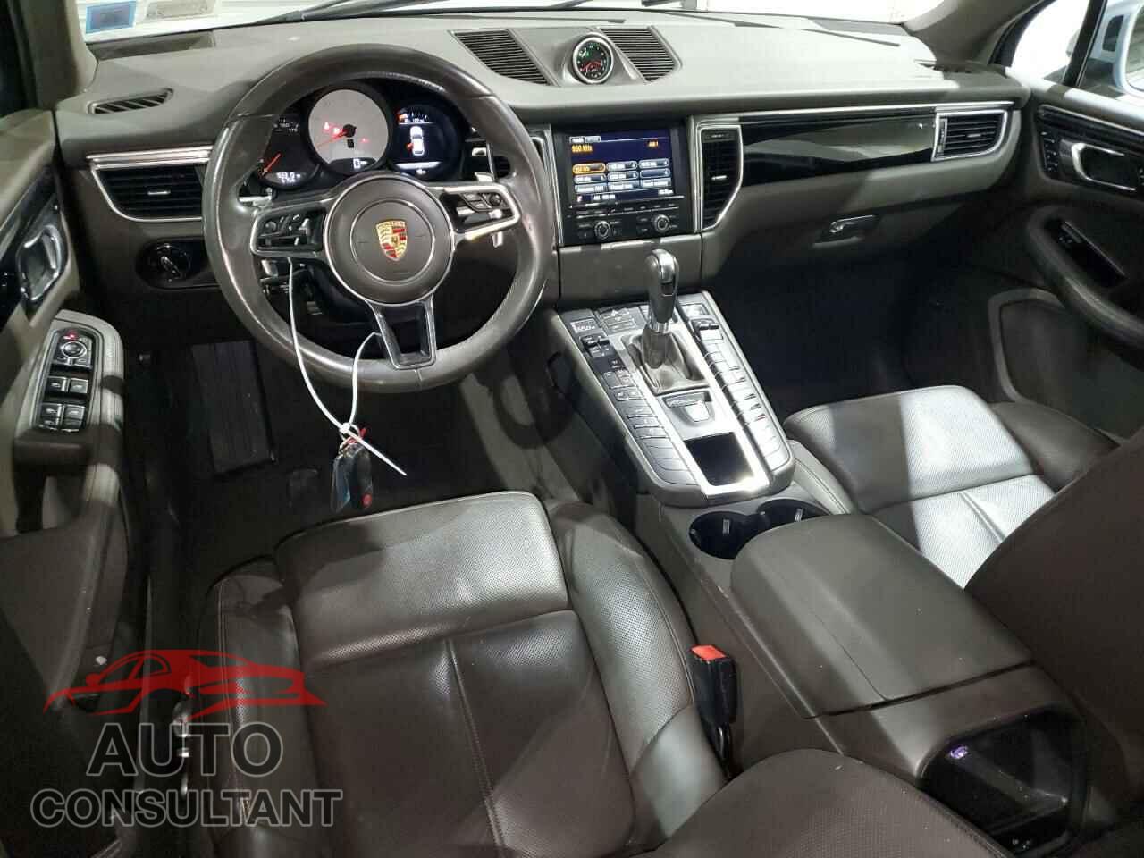 PORSCHE MACAN 2015 - WP1AB2A52FLB43347