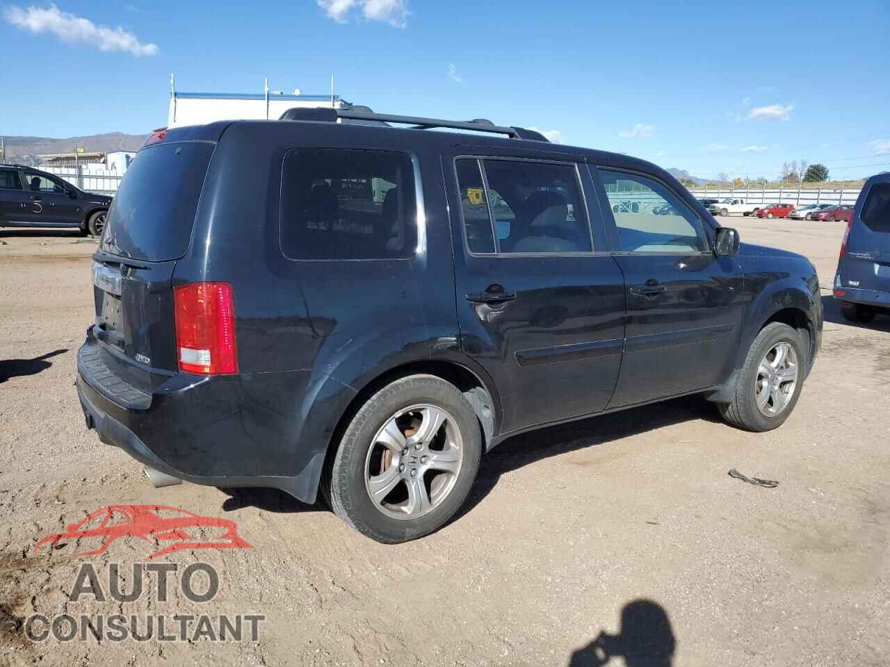 HONDA PILOT 2015 - 5FNYF4H50FB032188