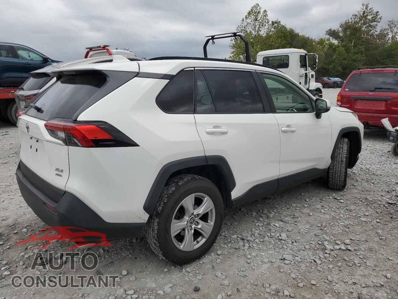 TOYOTA RAV4 2019 - JTMP1RFV0KD039492