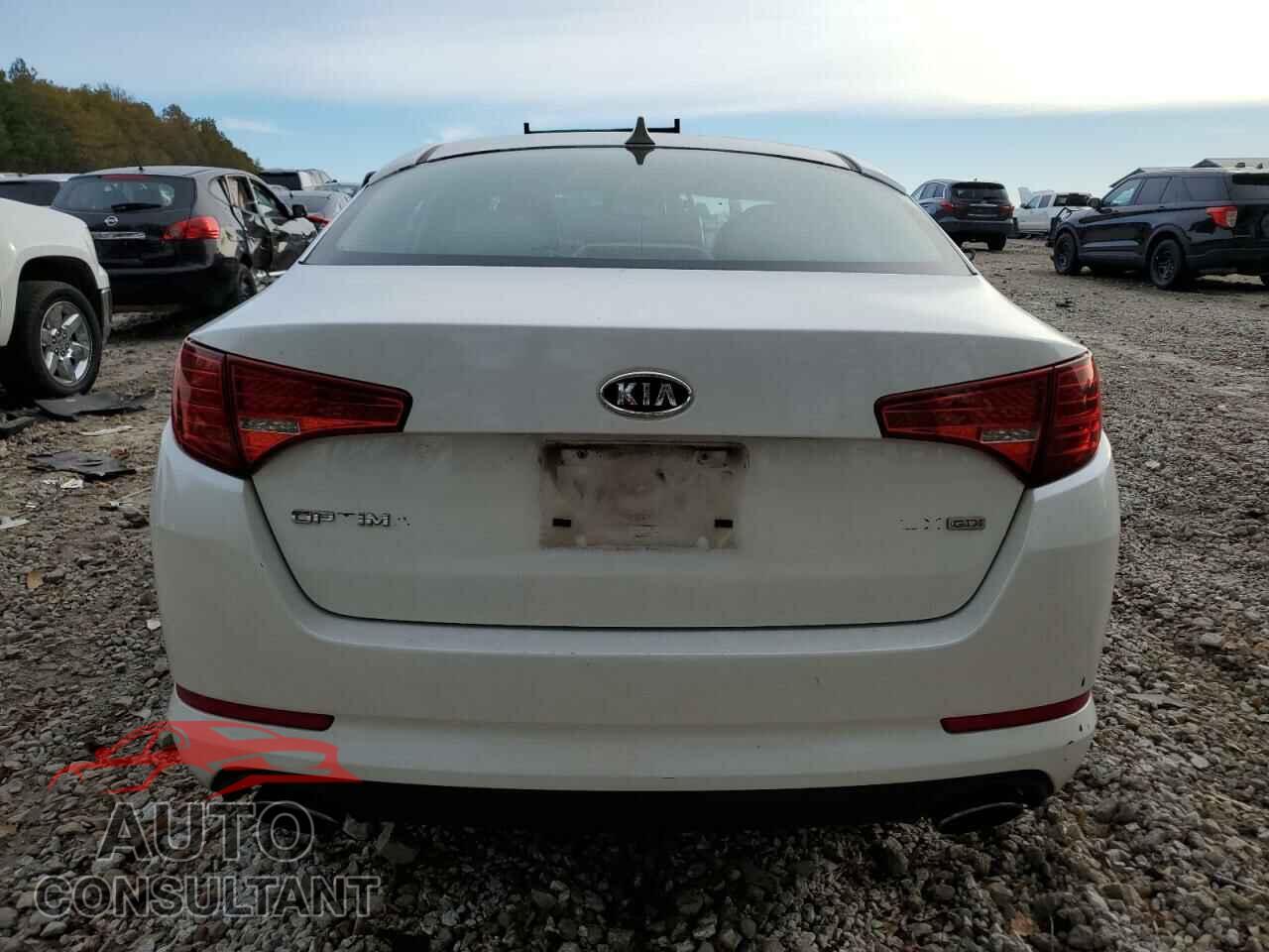 KIA OPTIMA 2011 - KNAGN4A75B5078084