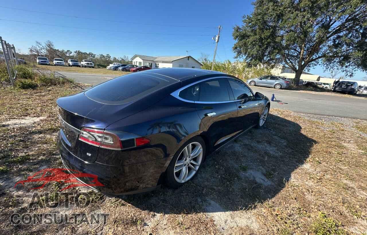 TESLA MODEL S 2013 - 5YJSA1DN4DFP11368