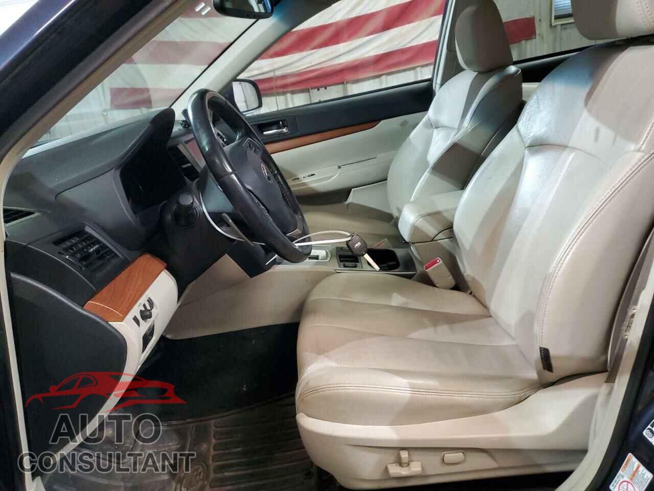 SUBARU OUTBACK 2013 - 4S4BRBLC0D3223686