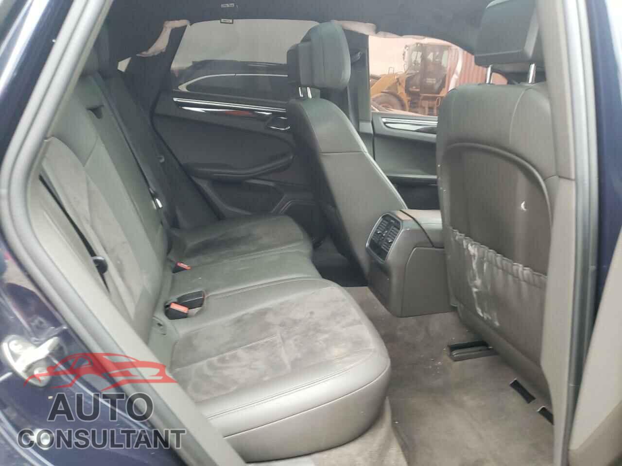 PORSCHE MACAN 2017 - WP1AB2A56HLB12749