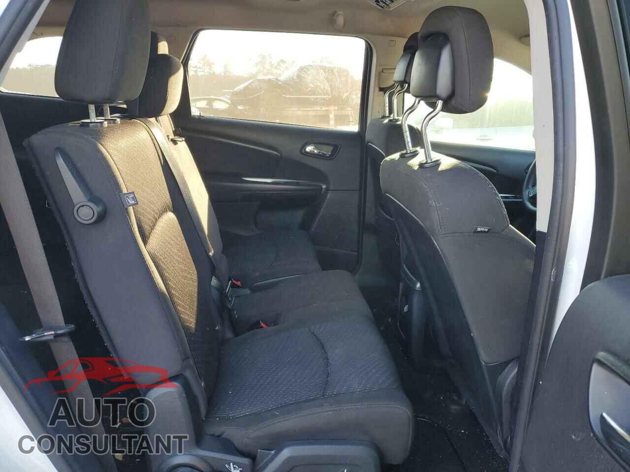 DODGE JOURNEY 2017 - 3C4PDCBG3HT591096