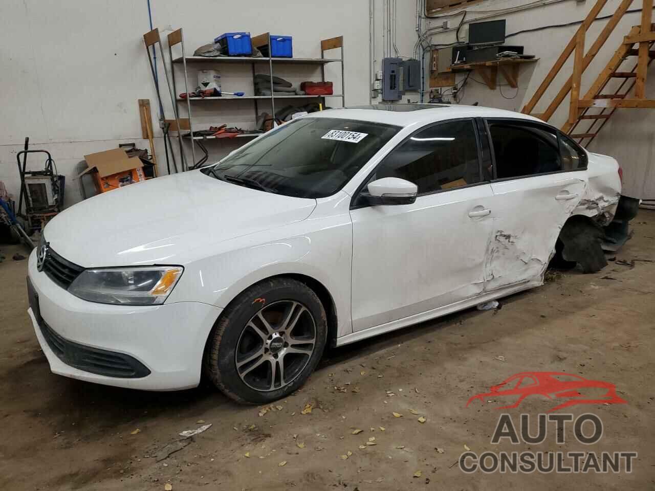 VOLKSWAGEN JETTA 2011 - 3VWLL7AJ8BM032874