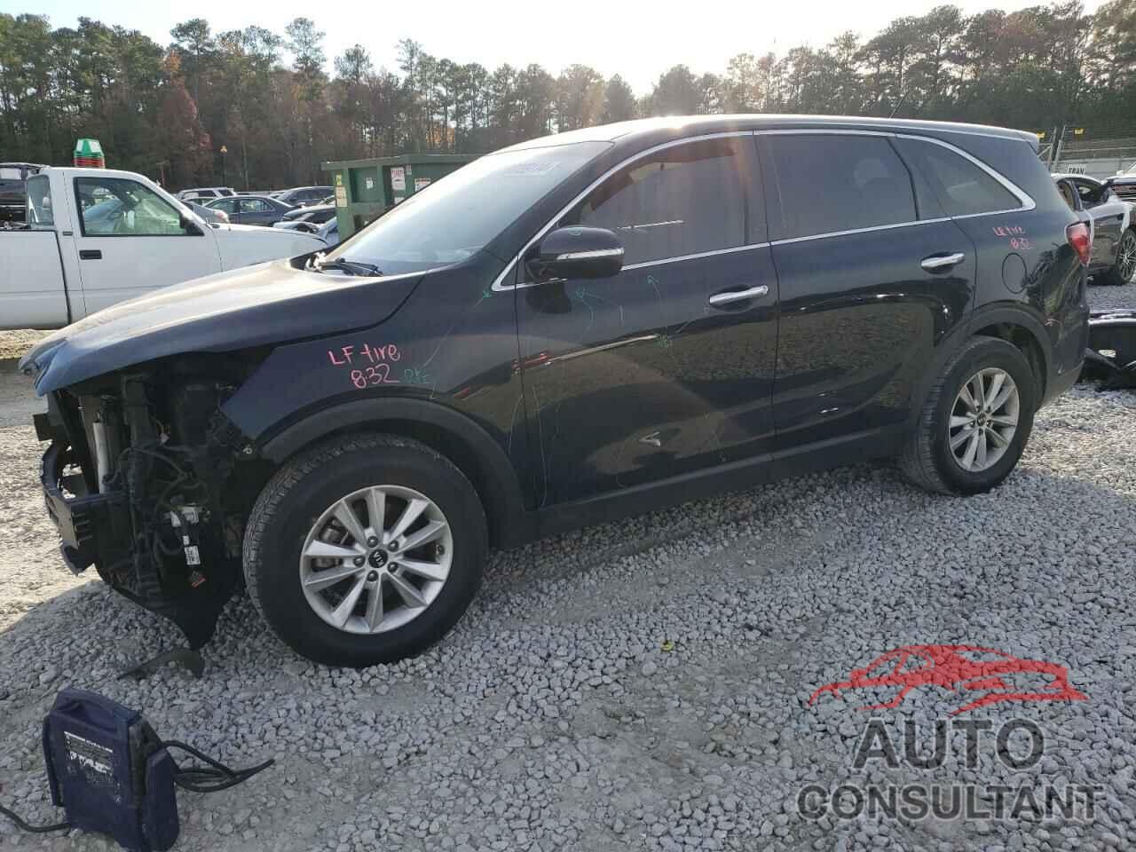 KIA SORENTO 2019 - 5XYPG4A33KG586488