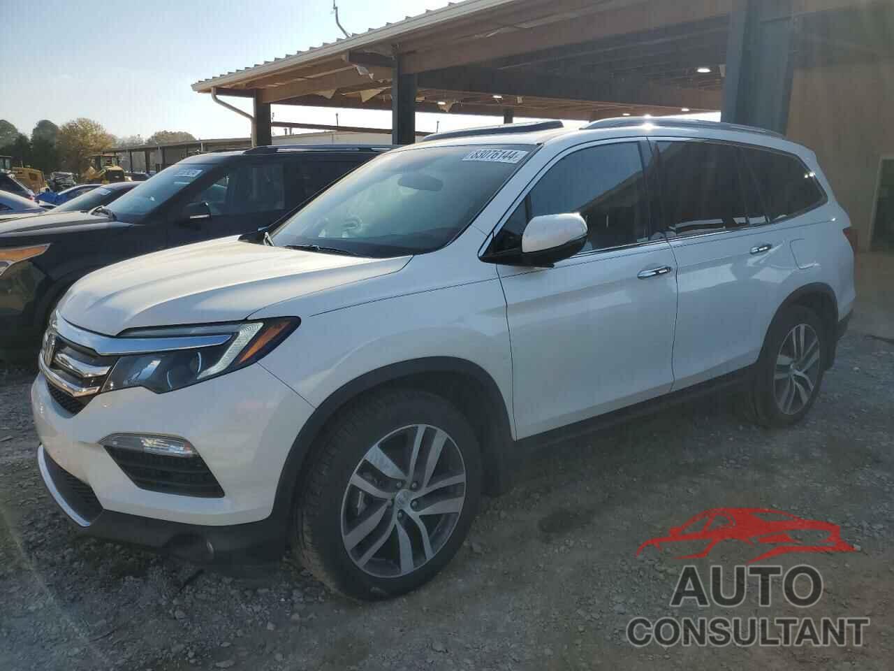 HONDA PILOT 2017 - 5FNYF5H98HB018552