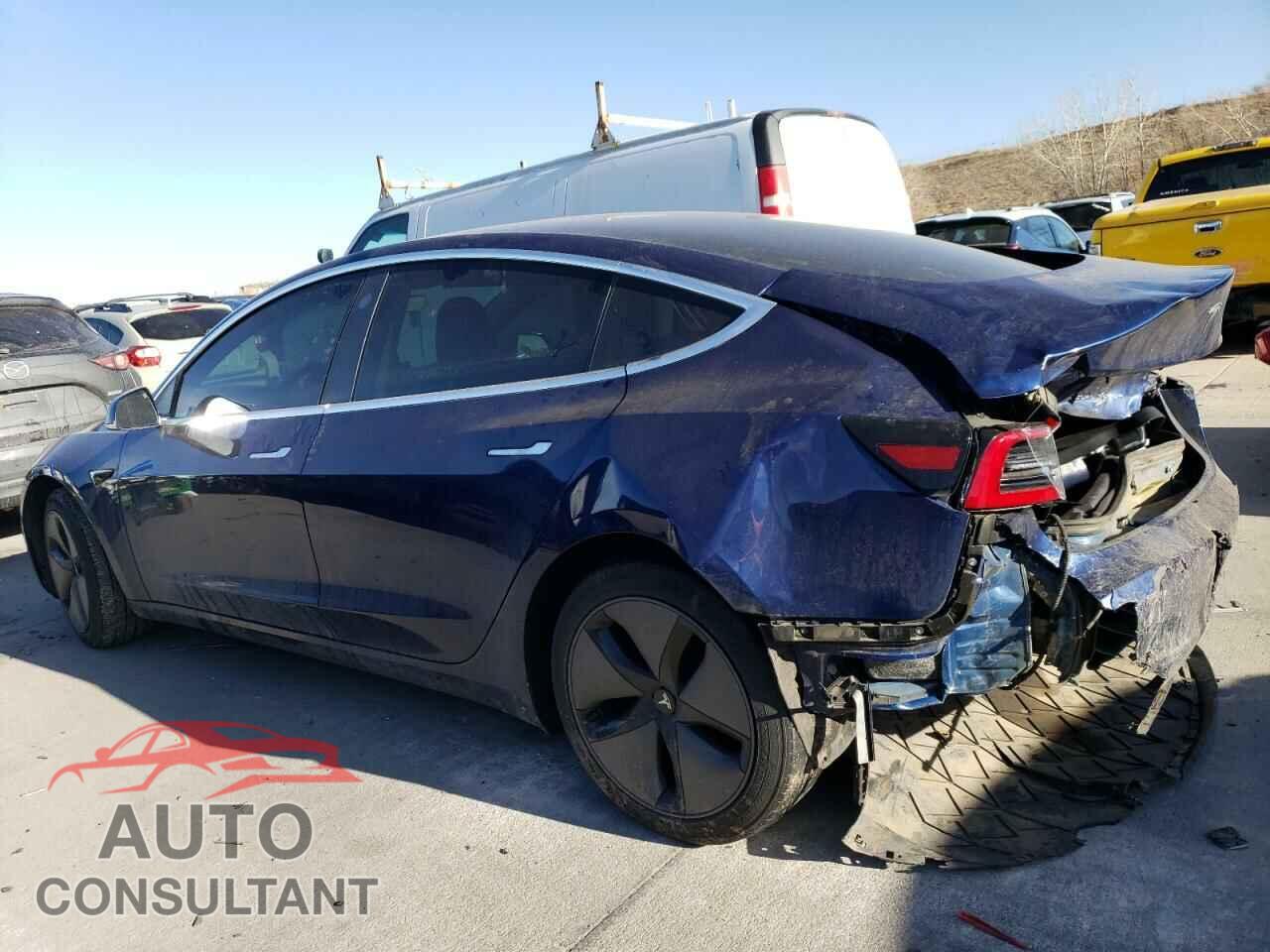 TESLA MODEL 3 2018 - 5YJ3E1EB7JF120153