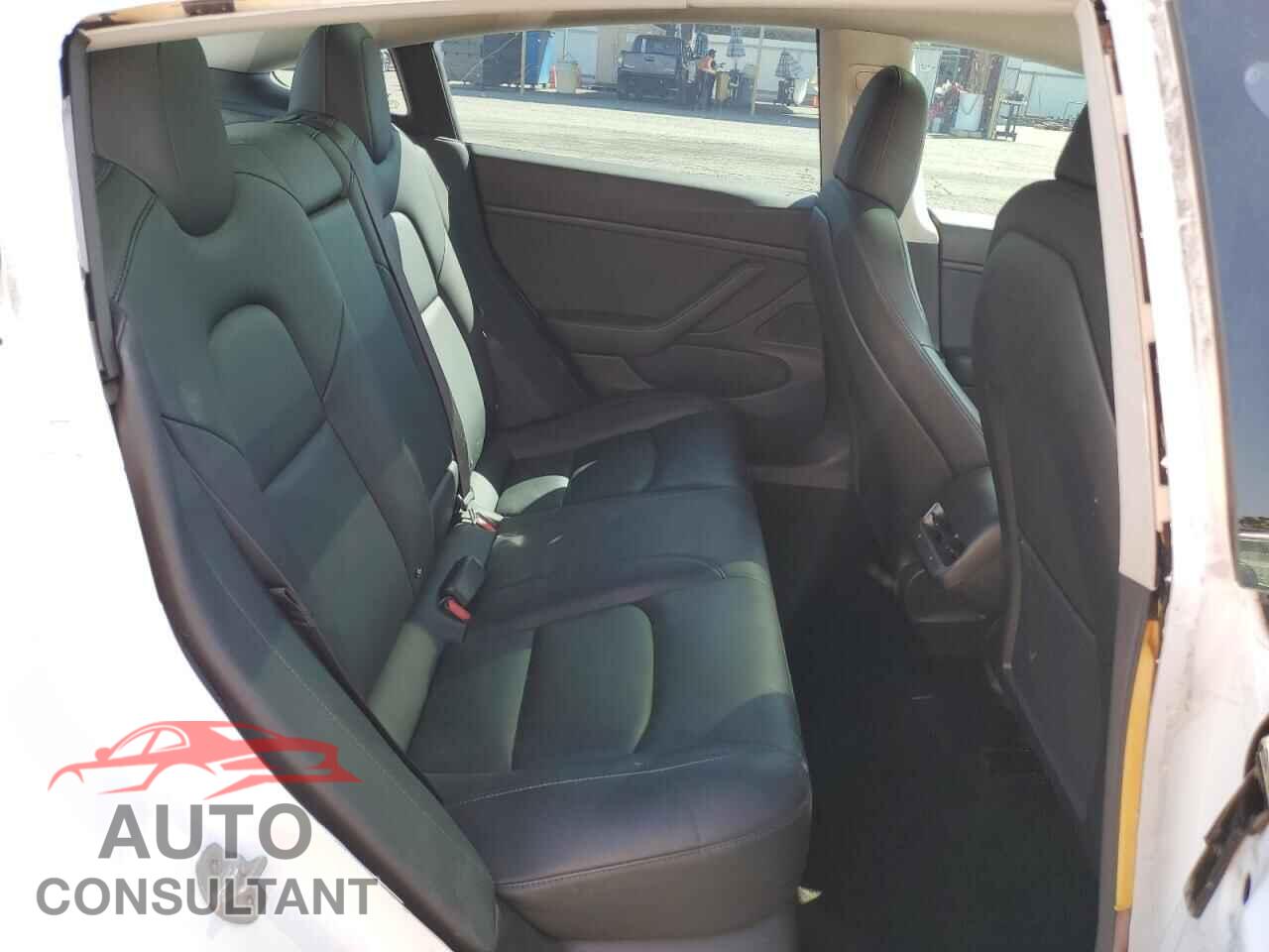 TESLA MODEL 3 2018 - 5YJ3E1EA6JF126517