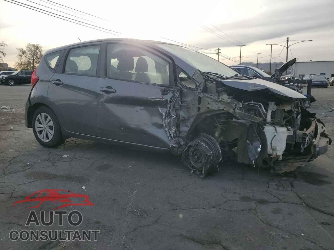 NISSAN VERSA 2018 - 3N1CE2CP8JL352365