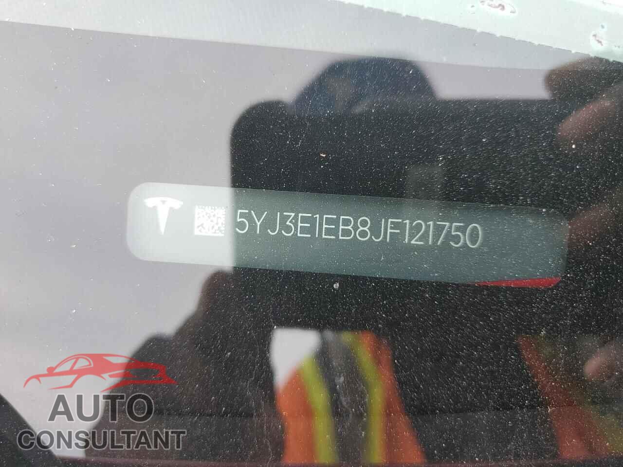 TESLA MODEL 3 2018 - 5YJ3E1EB8JF121750