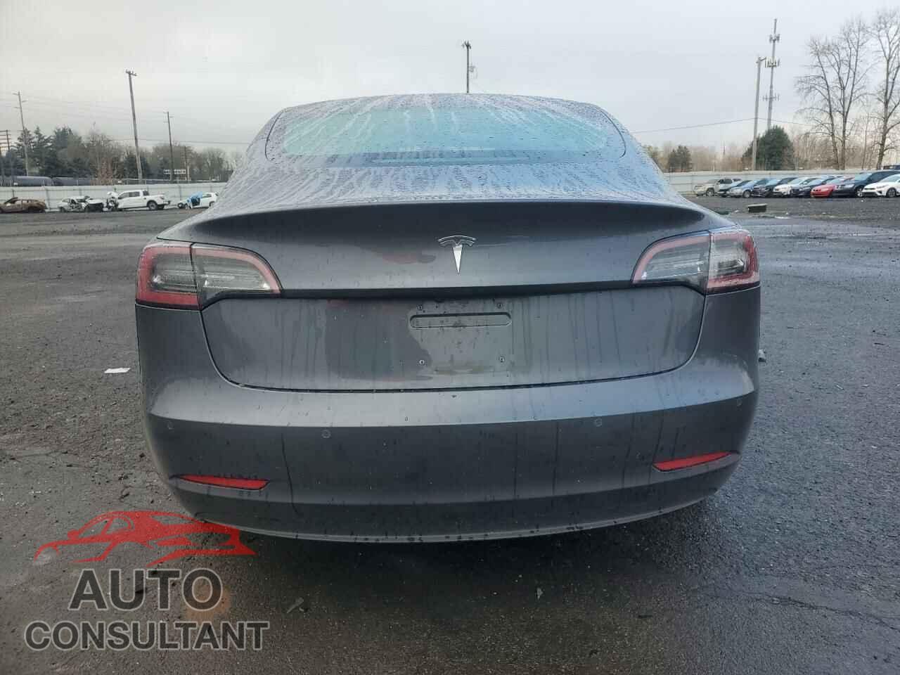 TESLA MODEL 3 2018 - 5YJ3E1EA4JF117959
