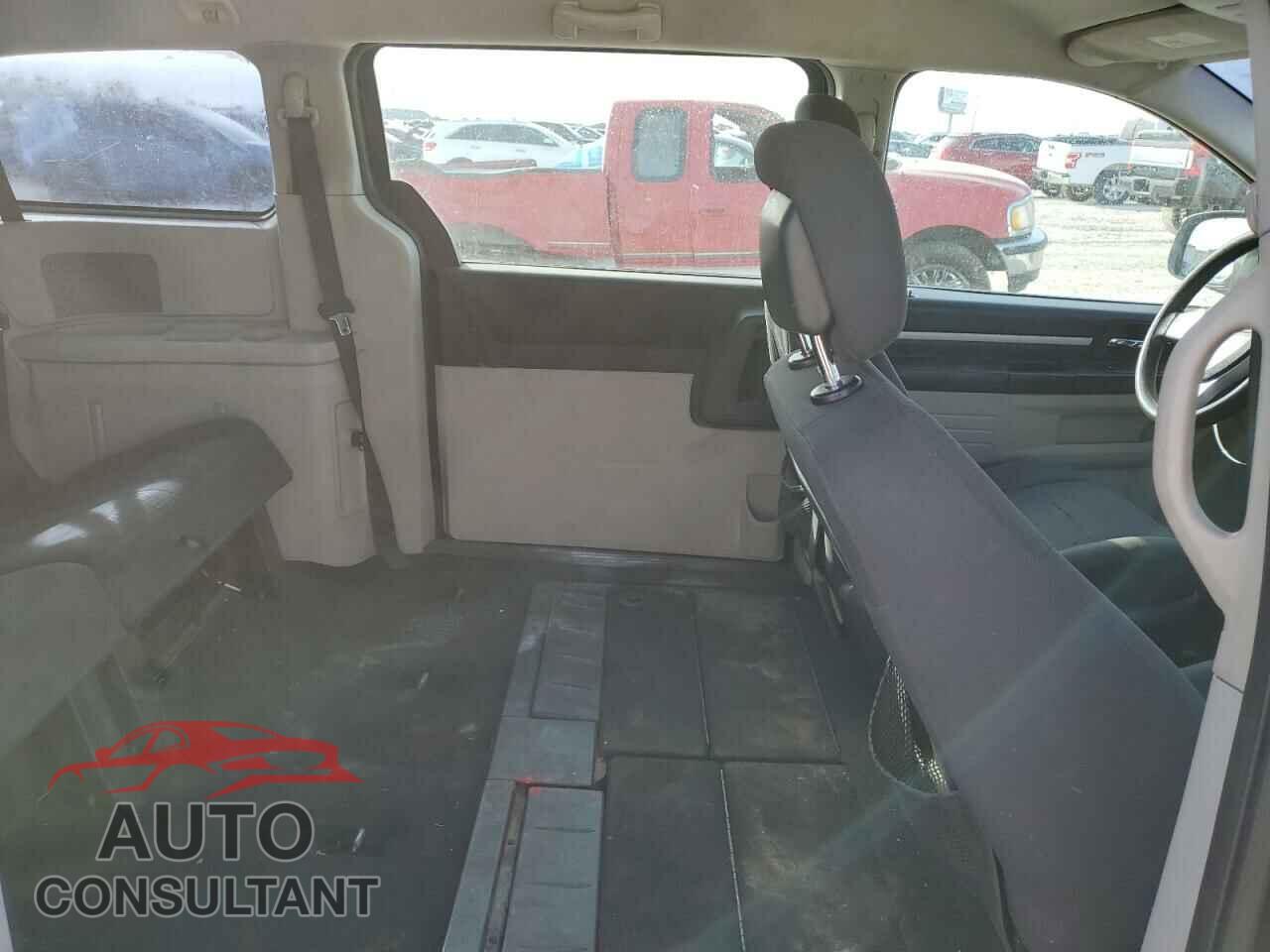 DODGE CARAVAN 2010 - 2D4RN4DE7AR303213