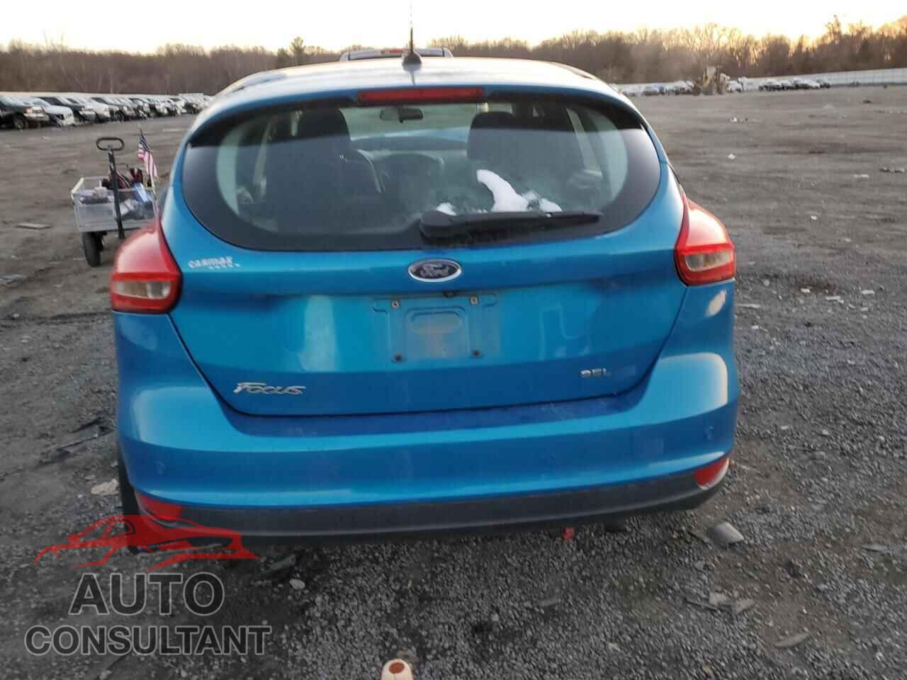 FORD FOCUS 2017 - 1FADP3M27HL207740