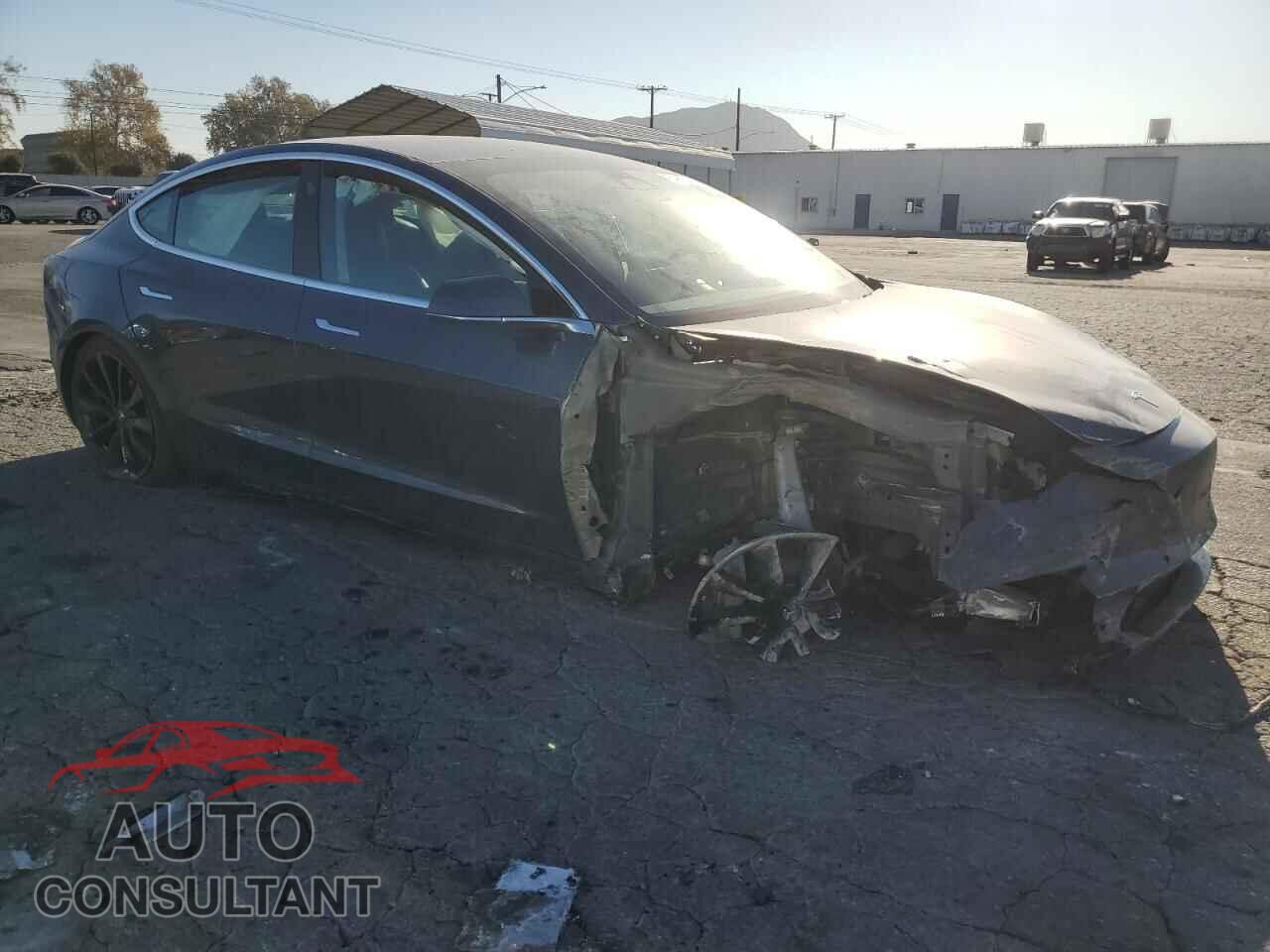 TESLA MODEL 3 2019 - 5YJ3E1EB4KF525369