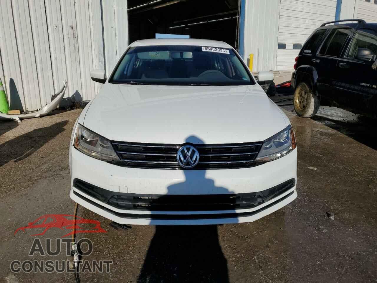 VOLKSWAGEN JETTA 2017 - 3VW2B7AJ9HM375975