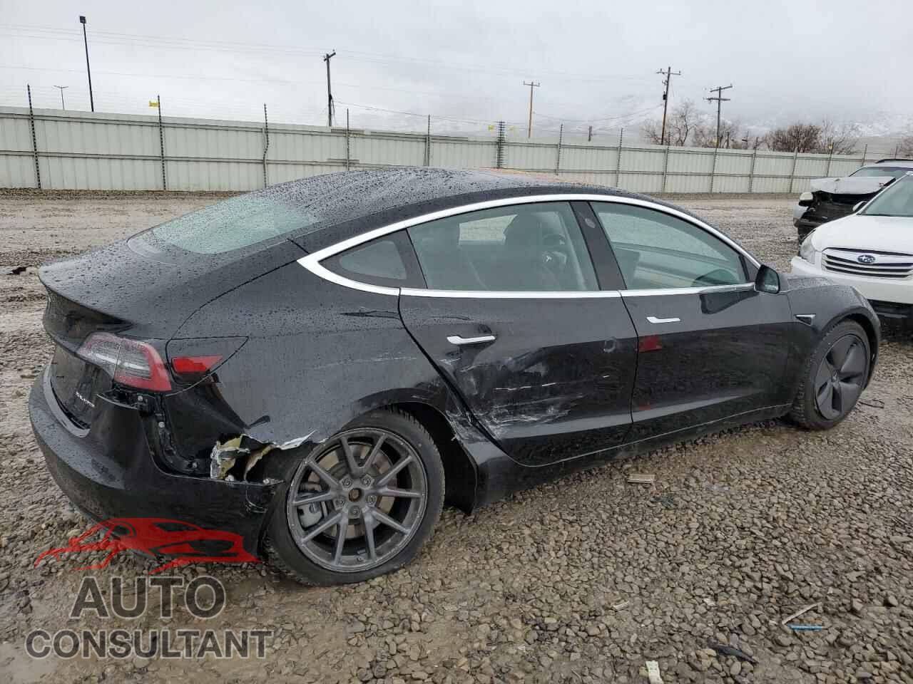 TESLA MODEL 3 2018 - 5YJ3E1EB4JF118618