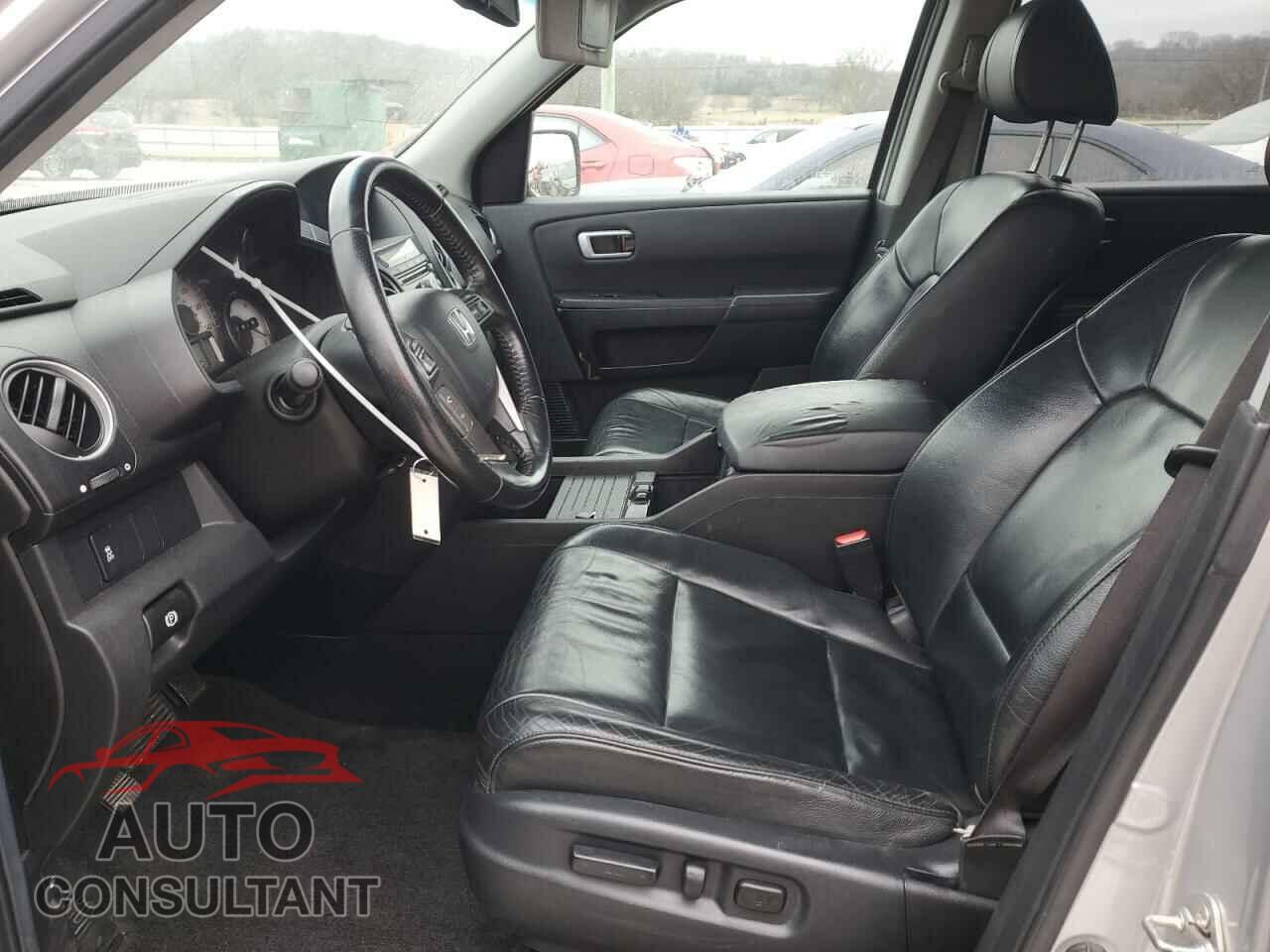 HONDA PILOT 2012 - 5FNYF3H55CB020575