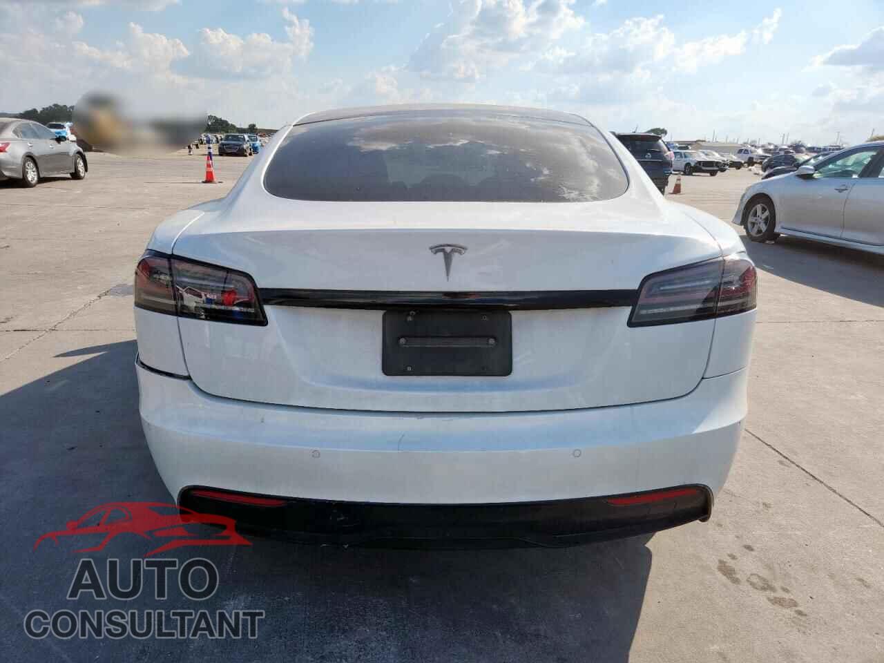 TESLA MODEL S 2023 - 5YJSA1E56PF500191