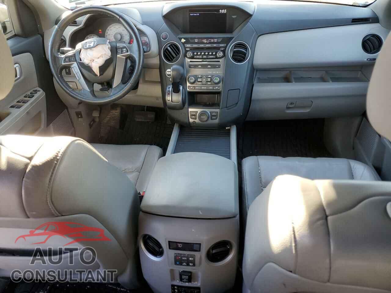 HONDA PILOT 2013 - 5FNYF4H6XDB040076