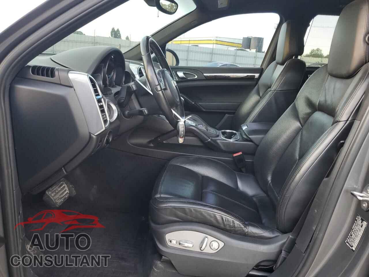 PORSCHE CAYENNE 2012 - WP1AA2A21CLA01124