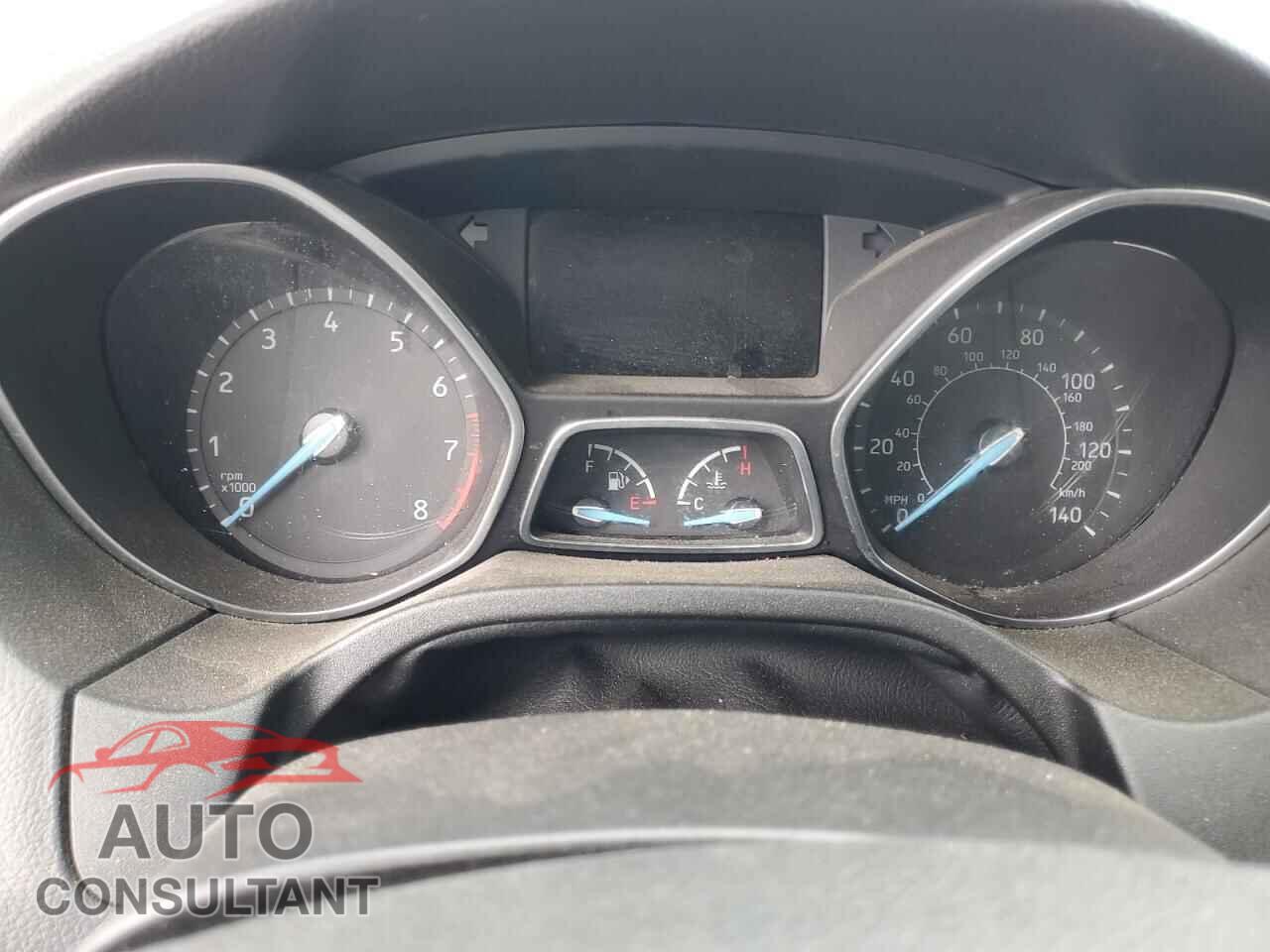 FORD FOCUS 2018 - 1FADP3F24JL217368