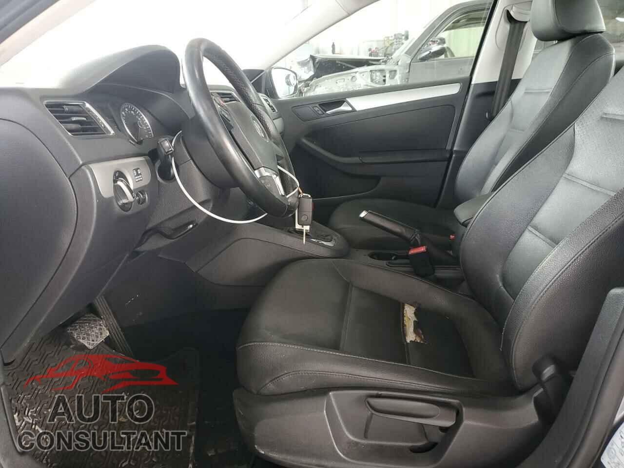 VOLKSWAGEN JETTA 2012 - 3VWLL7AJ4CM396906