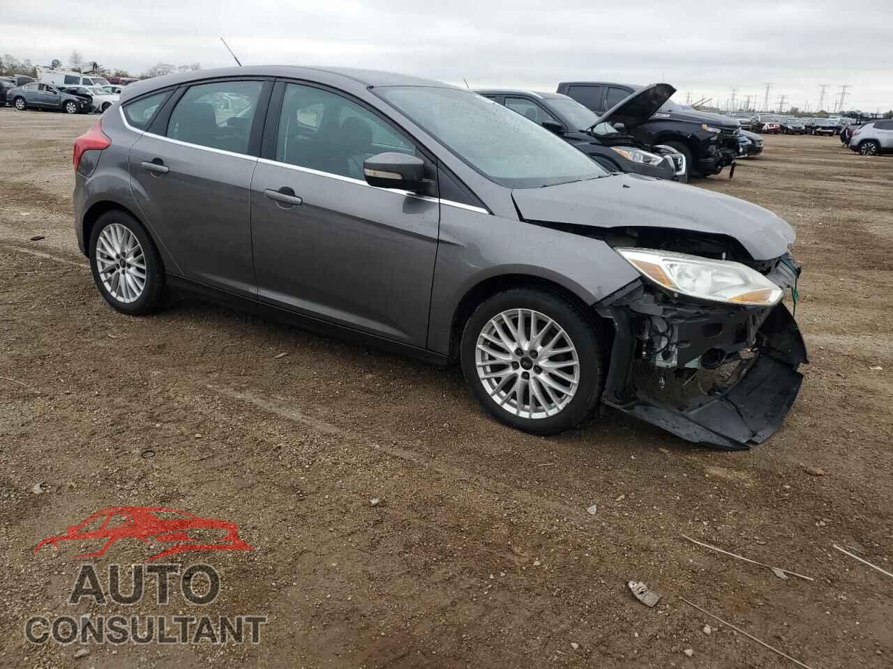 FORD FOCUS 2012 - 1FAHP3M28CL472046