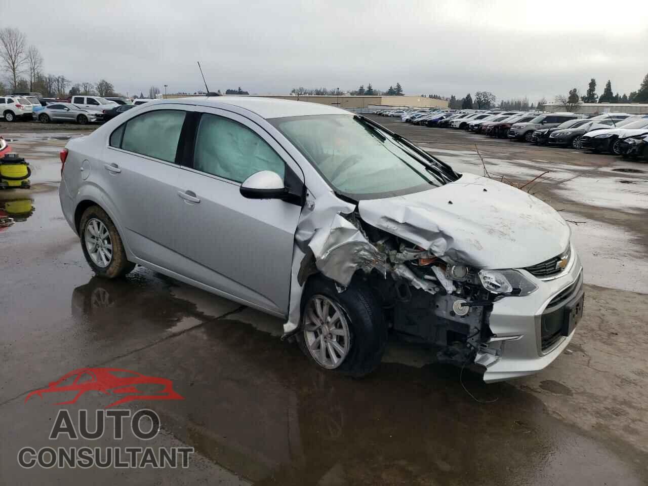 CHEVROLET SONIC 2017 - 1G1JD5SH9H4107117