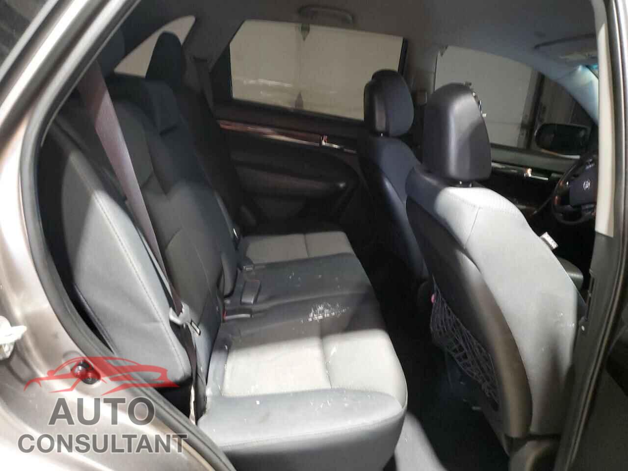 KIA SORENTO 2013 - 5XYKT3A64DG357928