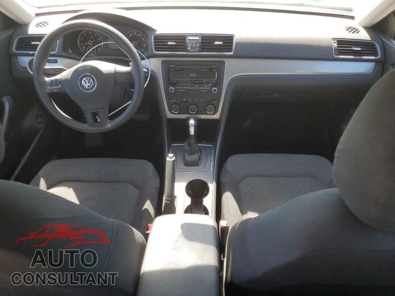 VOLKSWAGEN PASSAT 2013 - 1VWAP7A34DC012879