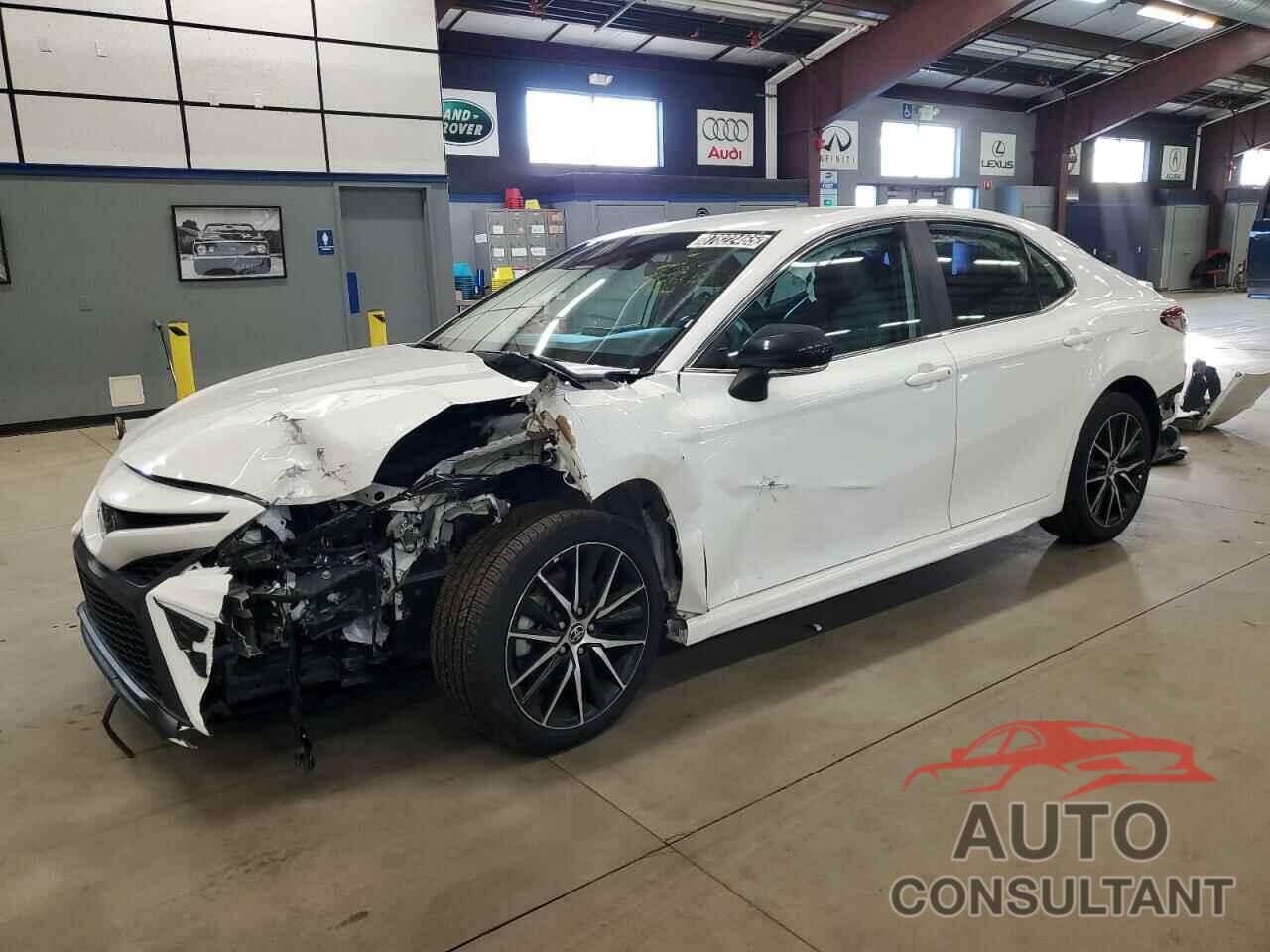 TOYOTA CAMRY 2022 - 4T1G11AK6NU632675