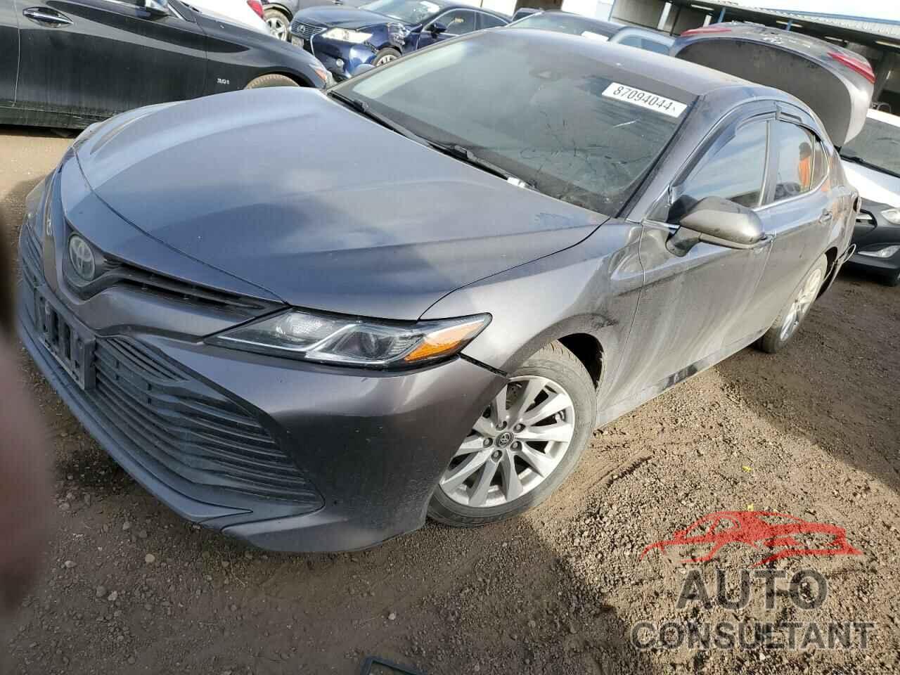 TOYOTA CAMRY 2018 - 4T1B11HK9JU013014