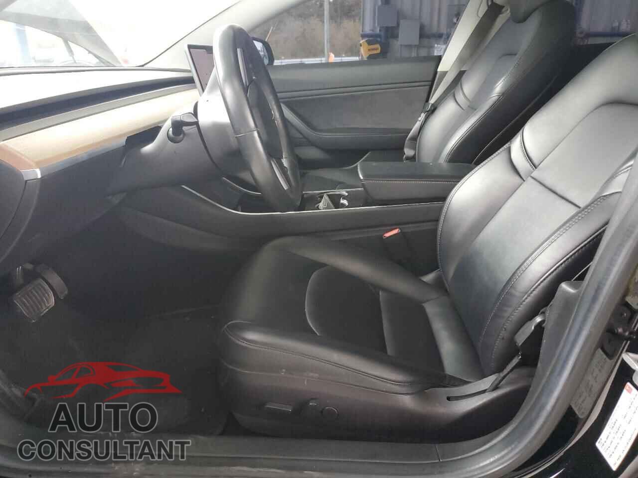 TESLA MODEL 3 2018 - 5YJ3E1EA9JF010132