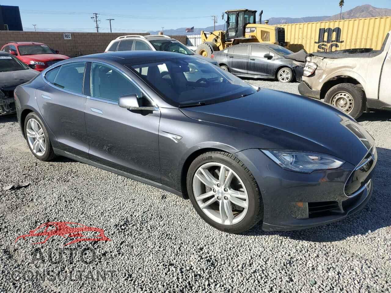TESLA MODEL S 2015 - 5YJSA1S23FF094668