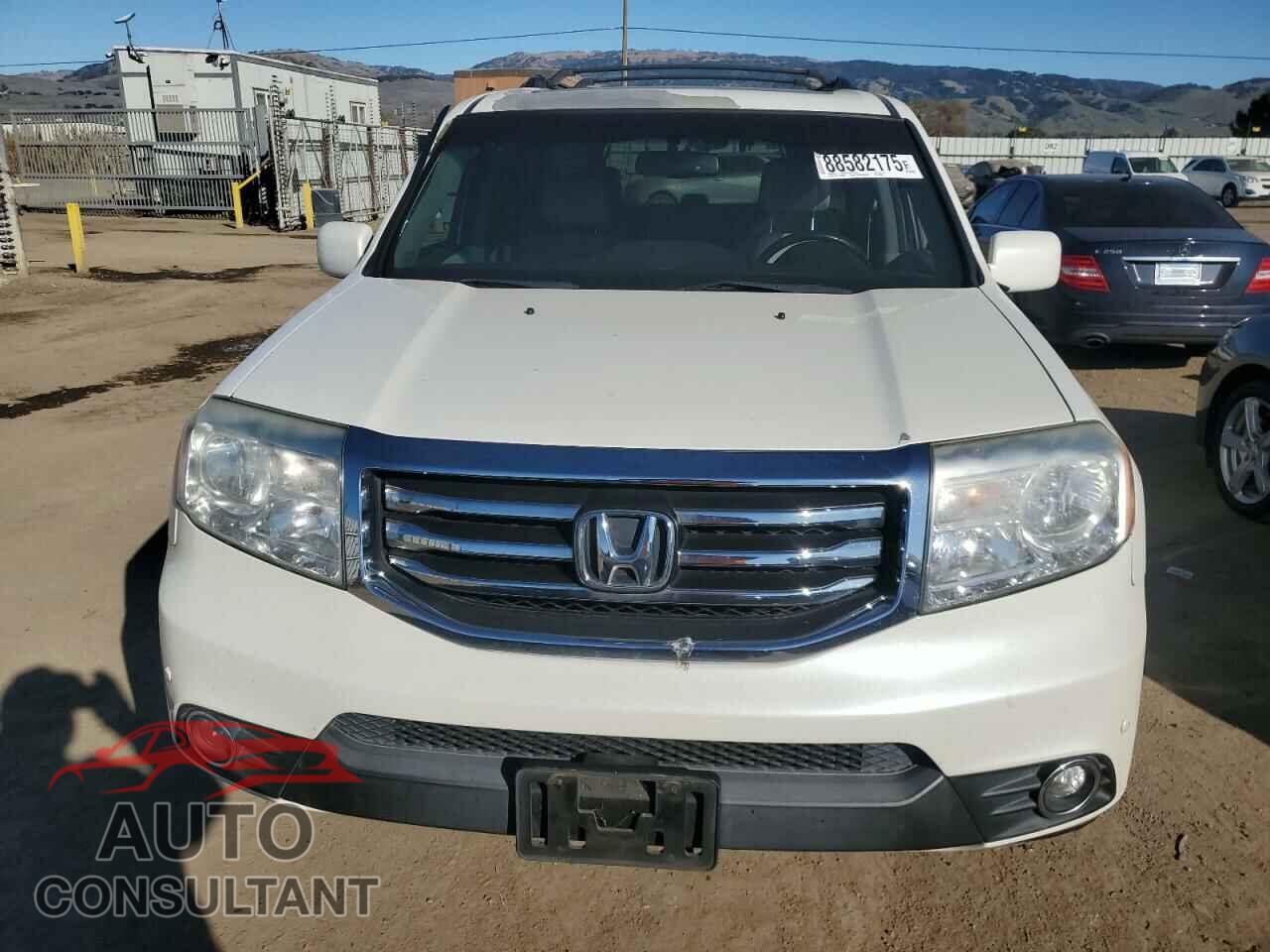 HONDA PILOT 2014 - 5FNYF4H94EB044698