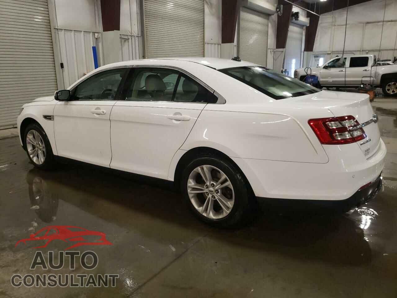 FORD TAURUS 2017 - 1FAHP2H84HG123975