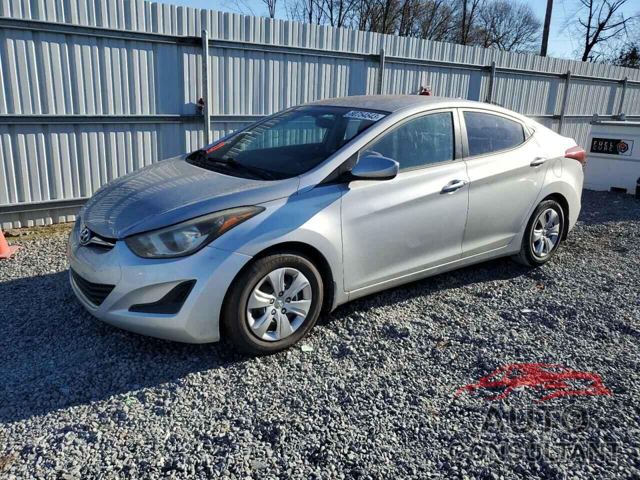 HYUNDAI ELANTRA 2016 - KMHDH4AE2GU517097