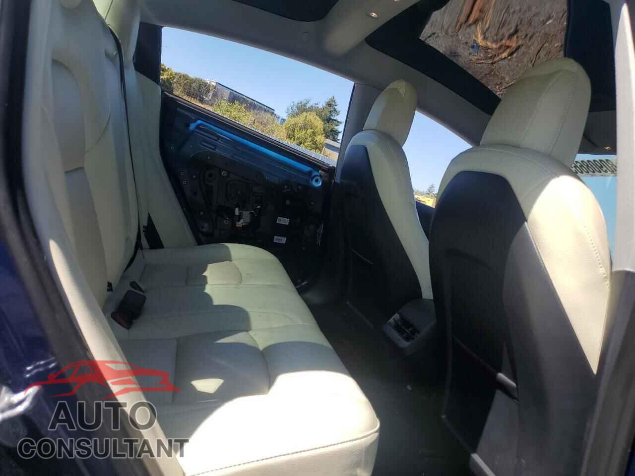 TESLA MODEL 3 2023 - 5YJ3E1EA4PF409961